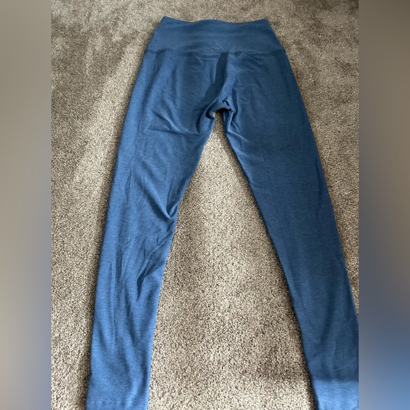 Beyond Yoga High Waisted Midi Leggings in Washed Denim! - Picture 4 of 6